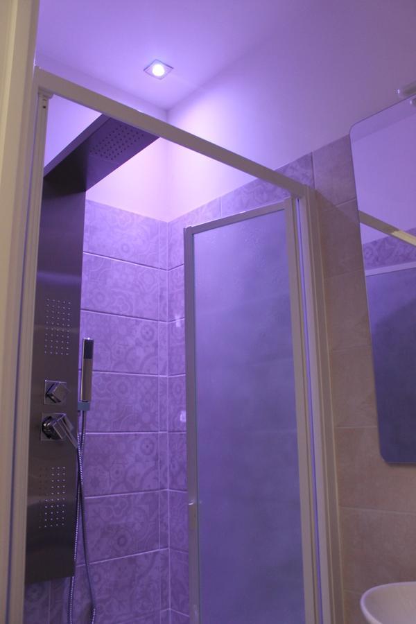 Inside Roma Rooms מראה חיצוני תמונה