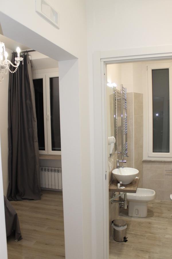 Inside Roma Rooms מראה חיצוני תמונה