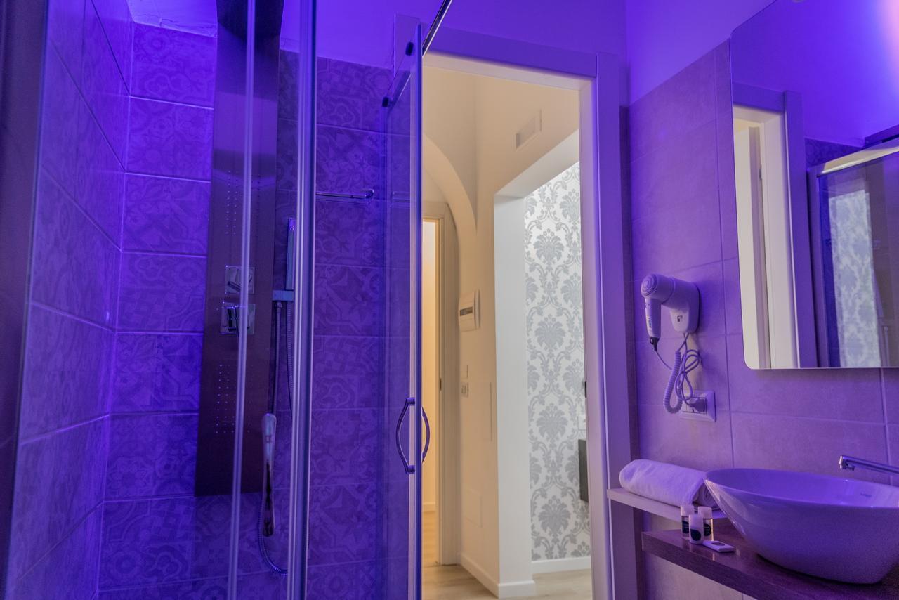 Inside Roma Rooms מראה חיצוני תמונה